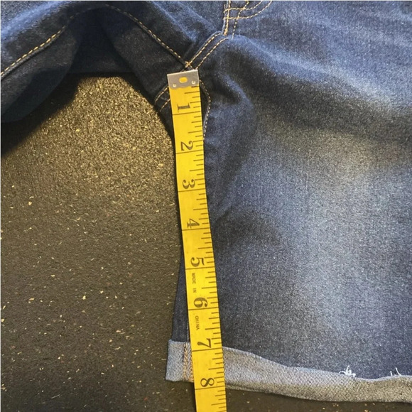 Aeropostale Sz. 8 Women’s Jean Bermuda Shorts zipper Button Closure Nice Cond - Picture 4 of 10